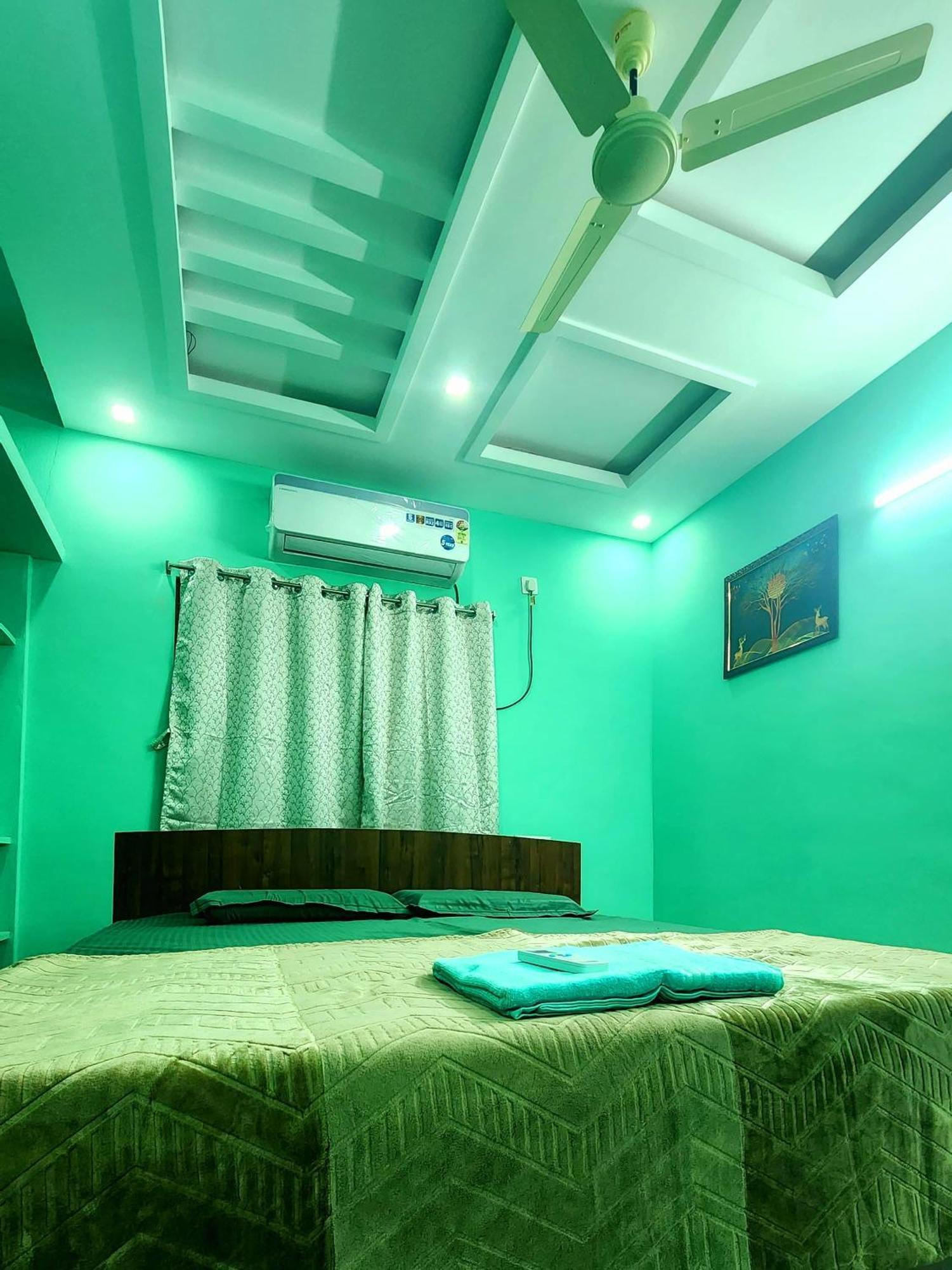 Ruhithahomestay- Ac Rooms-Free Wifi- Android Tv - Near To Alipiri- Door Service Tirupati Eksteriør billede
