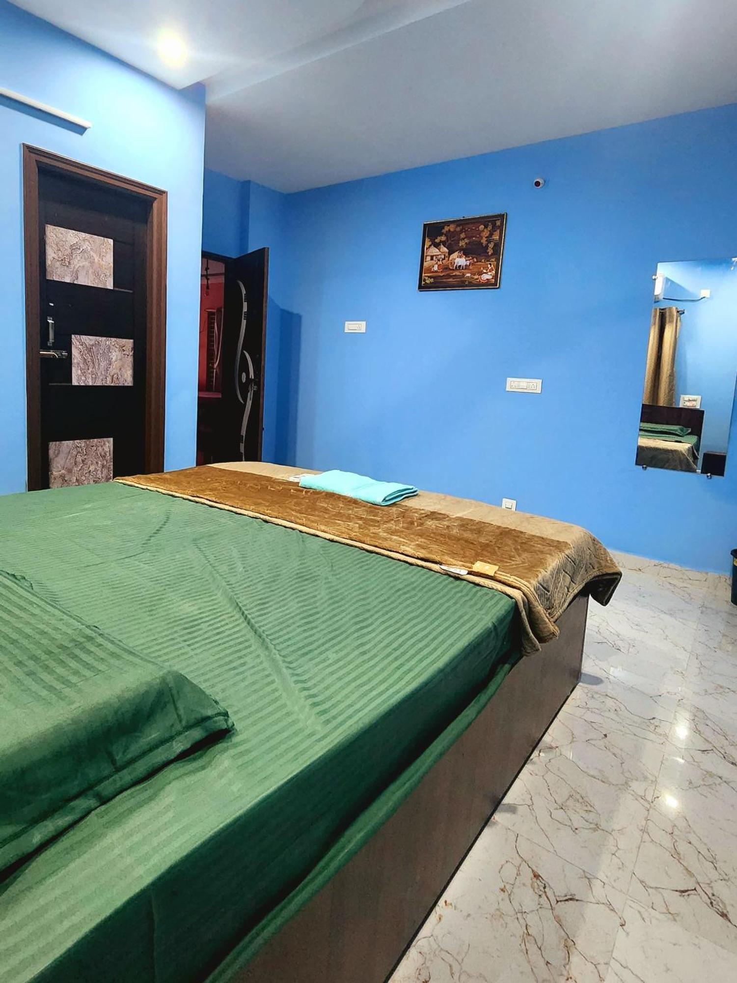 Ruhithahomestay- Ac Rooms-Free Wifi- Android Tv - Near To Alipiri- Door Service Tirupati Eksteriør billede